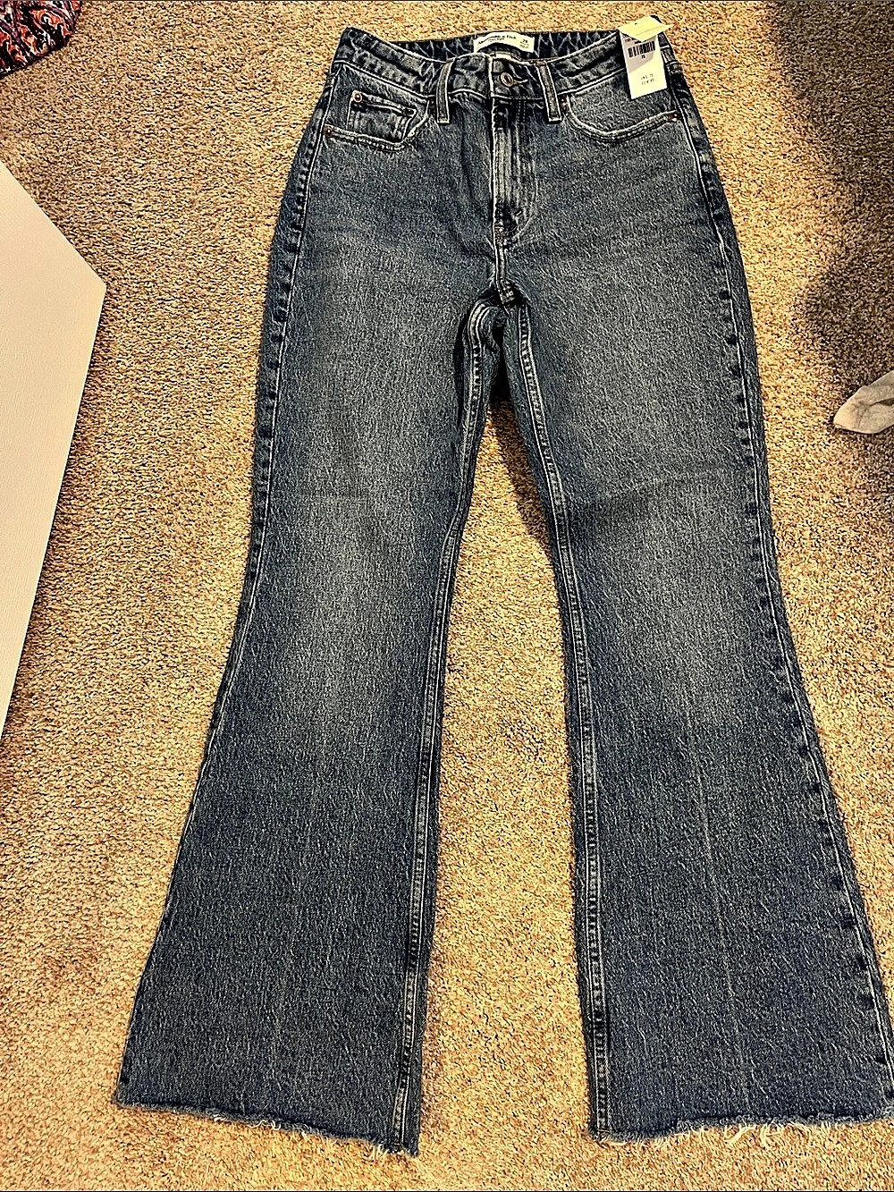 Abercrombie & Fitch High Rise Flare Jean Blue